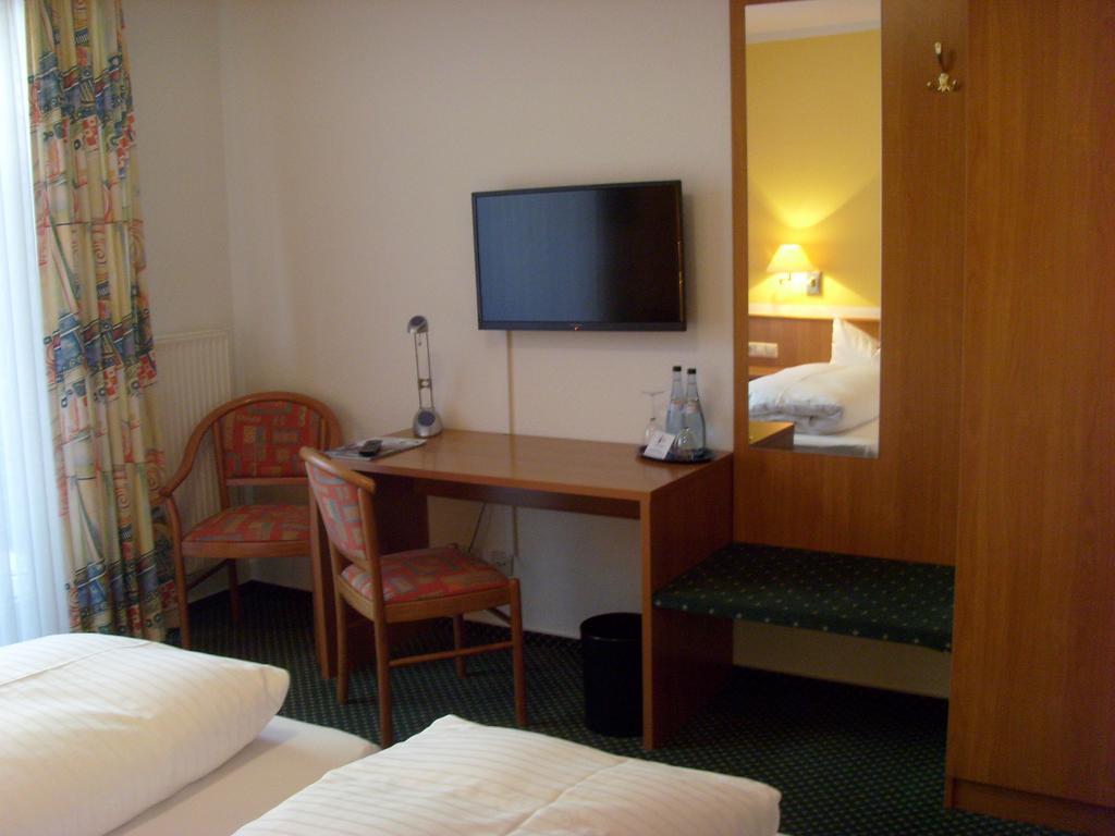 Hotel & Restaurant Engel Herbertingen Δωμάτιο φωτογραφία